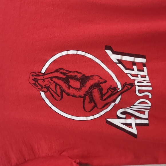Vintage 42nd Street Red T-shirt - Picture 2 of 5